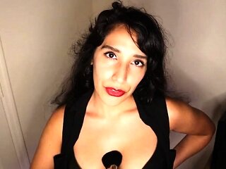 Wokies ASMR - Tits Brushing