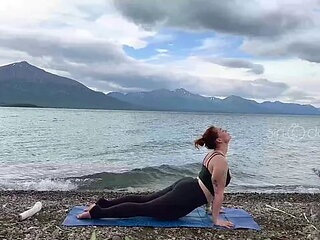 Relaxing Full Body Stretching and Yoga Outdoors with Siri Dahl - Banned from ...