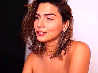 Romanian amateur webcam teen masturbate
