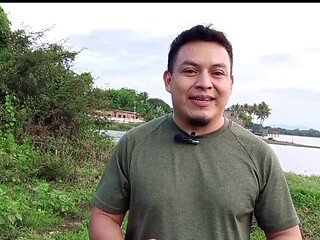 Papuchopop Jerks His Big Cock in Hot Handjob