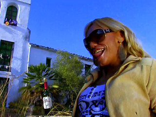 Big boobs blonde pussy fucking fingering in the garden