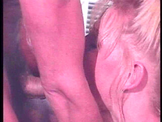 Hot Fit MILF Begs the Robbe.r for Anal