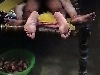 Hindi GF gives stealthy head to padosan's girl