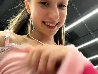 Lia__love russian stripchat camwhore in a mall toi