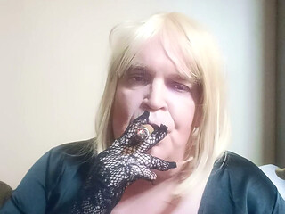 BBW TV talks about doing a smokey blow job but with a cigar