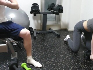Real amateur couple swaps and gives homemade blowjob