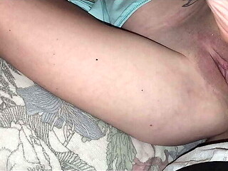 Petite Babe Creampie and Cumshot Fun