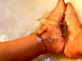 Amateur blondie solo anal masturbation