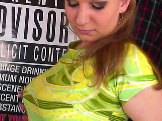 When the house technician is seduced by a horny babe