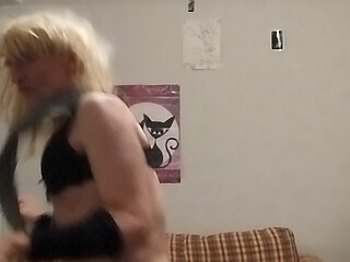 Oh Ho!! Just look at the free little whore (me) who plays at being naughty... ha the little slut!!