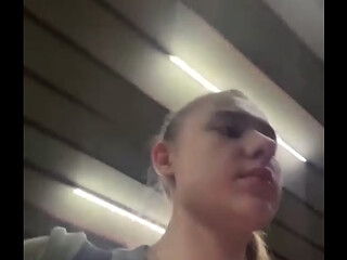 Extreme Squirting in the public gym with jucielussie