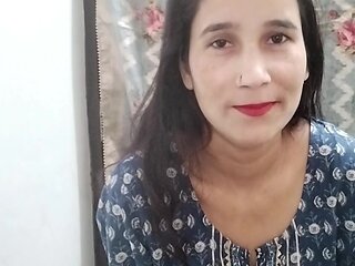 Abbu Jaan Please Muze Mat Chodo Bahut Dard Hoti Hai