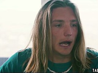 Stepson discovers stepmom's juicy pussy