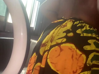 Bustysaxx striptease