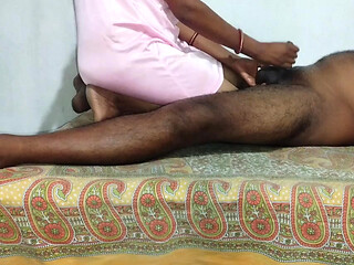 Kaamwali ko bed pe sula ke boor choda aur pani nikala