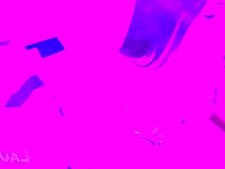 Latina de bunda grande dando e levando gozada na cara em