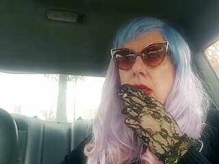 SMOKING GRANDMOTHER DOING A MORE120 WITH LOTS OF DANGLES