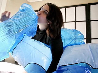 Blue Whale Inflatable Unboxing and Deflation - Bunny Looner