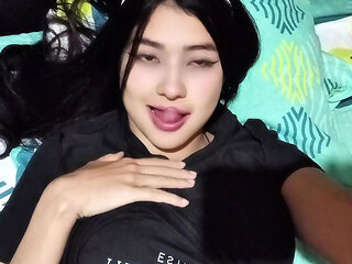 My stepsister is desperate for my cum, she sucks it until she takes the last drop