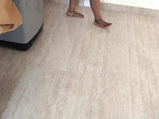 Hot Aunty