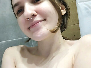 Nitosha Squirts Hard Again and Again - Solo Masturbation