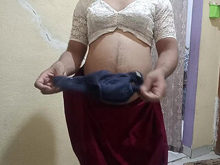 Doston ab meri wife ki bra mujhe fit hone lagi Hai