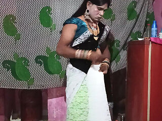 Deshi Madhuri bhabhi crasdreshing