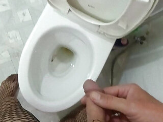 Sissy piss slow