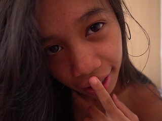 Quick Fuck Asian Maid