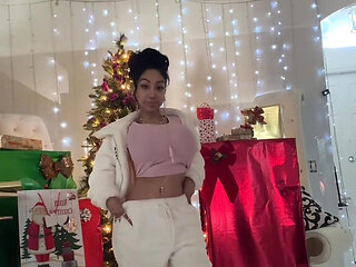Getting Ready to Do Some Last Minute Christmas Shopping