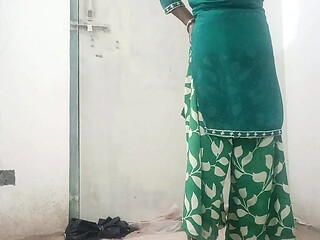 Amateur Indian housewife gets fucked in doggy position by her husband