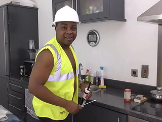 Rose Skies Take Plumber'_s BBC Like a Slut