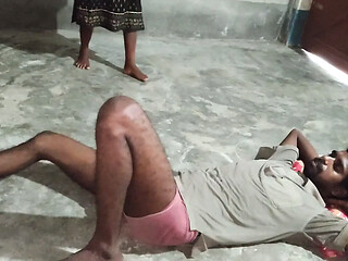 Desi pados ki bhabhi ko desi style mein chudai ki