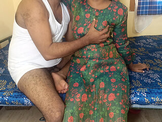 Housewife pussy licking