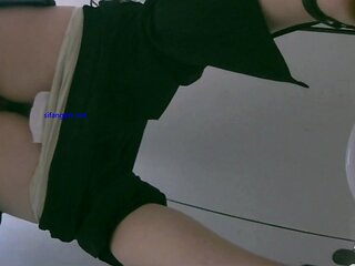 Amateur brunette ariana marie solo toying