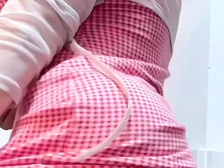 FUCK ME LIKE A WHORE IN THE KITCHEN AND GIVE ME YOUR MILK (JOI ESPA&Ntilde;OL)