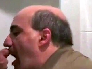 Bareback Daddy in the Gas Station WC