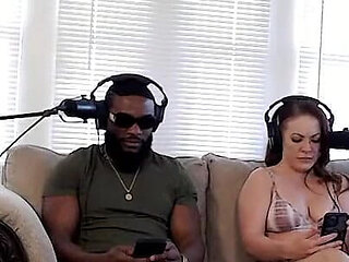 Adult Just Chatting with Mrflourish, Carmen Valentina, Daisy Diva, Massagebyblack