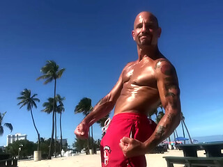THE HARDBODY PORNSTAR MAXXX LOADZ