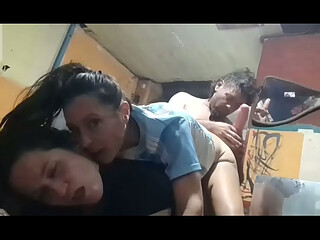 Sexo argentino entre tres