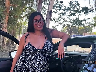 Time for summer and COUNTRYSIDE FUCKS! Lola Smith is hotter than ever