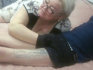 neighbor barely swallowed all the cum after blowjob