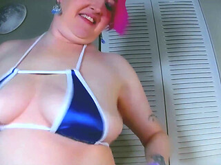 Cum Between Tits Curvy MILF Blowjob