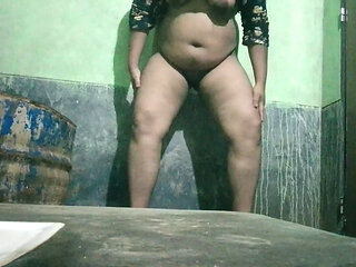 Desi Bowdi Good Boobs Show You Fast Come And Faking My Bhabi Night Show Sex Full HD  Ass X