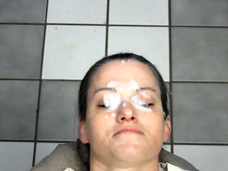 Jack off in my fucking Face!!!