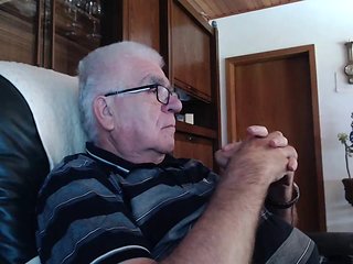 P3-Grandpa shows his cock