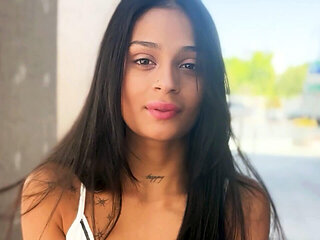 Thin Colombian Breiny Zoe Caught On The Street