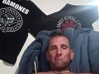The hard white Irish  cock cumming