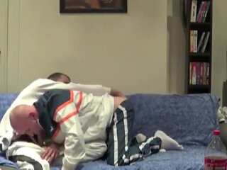 Straight in jogging fucked by muscle