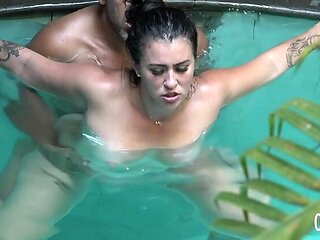 Hot Amateur Sophia Wolf & Caroline Moraes First Time On Camera - Behind The Scenes Pool Sex